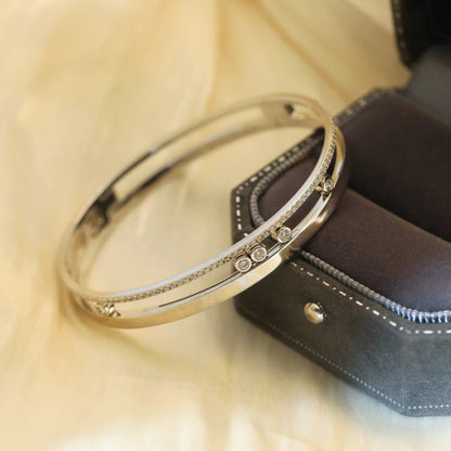 [Mystic JURI]Move Romane Diamond Bangle Bracelet