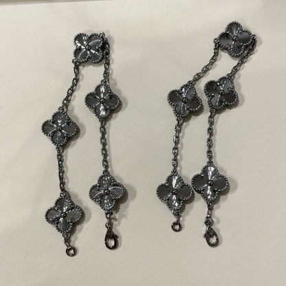 [Mystic-new]CLOVER 5 MOTIF BLACK BRACELET