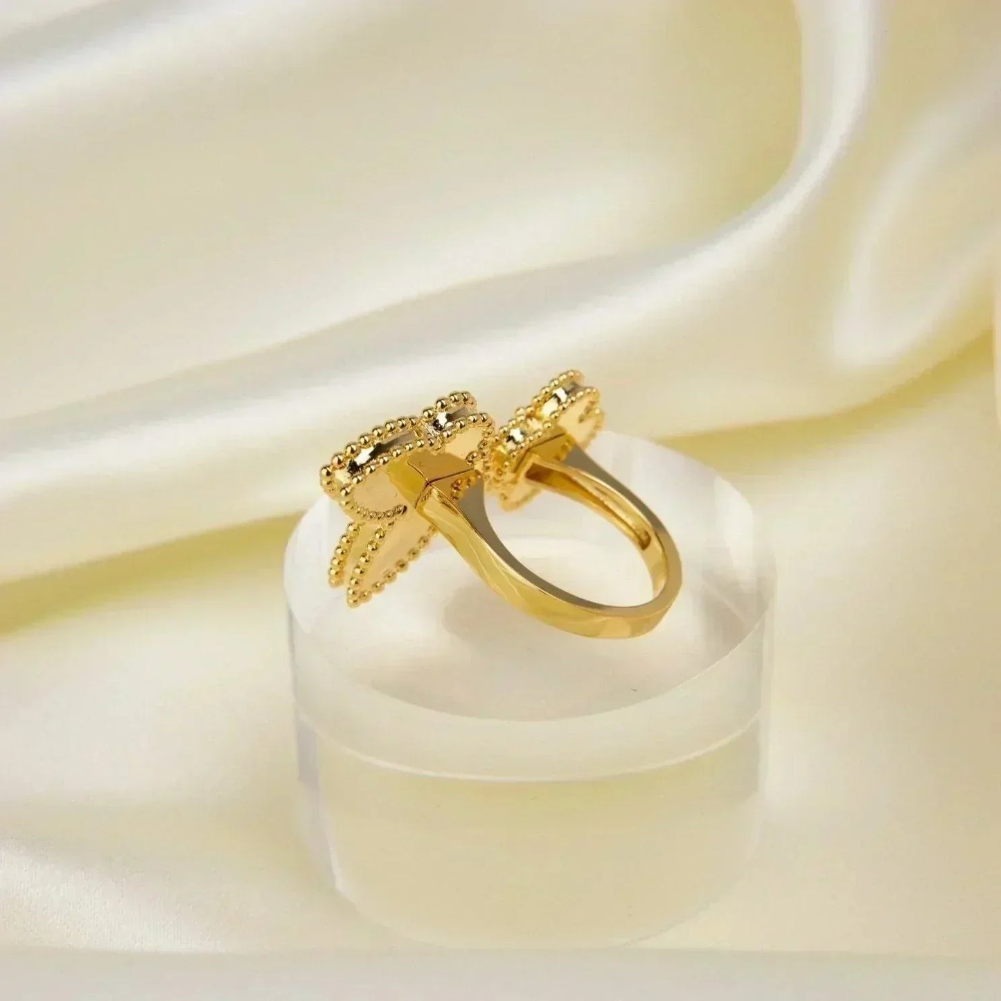 [Mystic]LUCKY BETWEEN THE FINGER RING