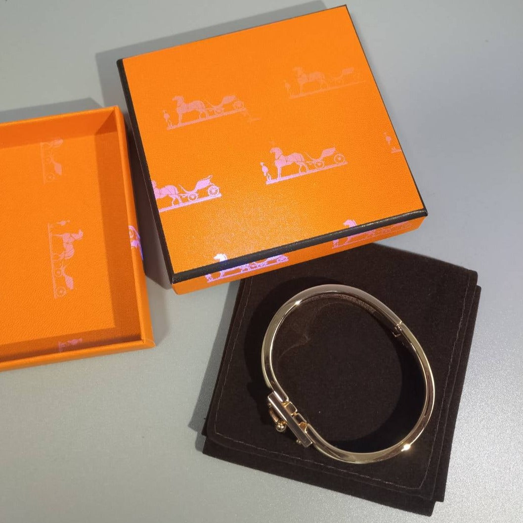 [Mystic]H GREY BRACELET