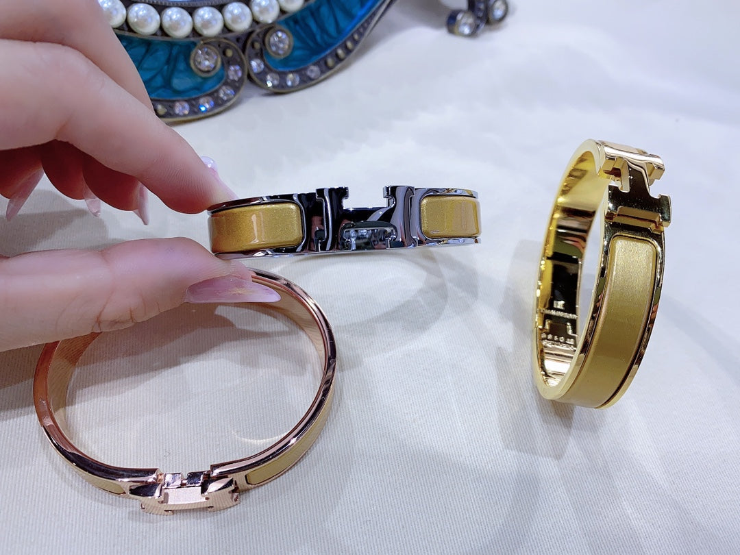 [Mystic]H CHAMPAGNE BRACELET