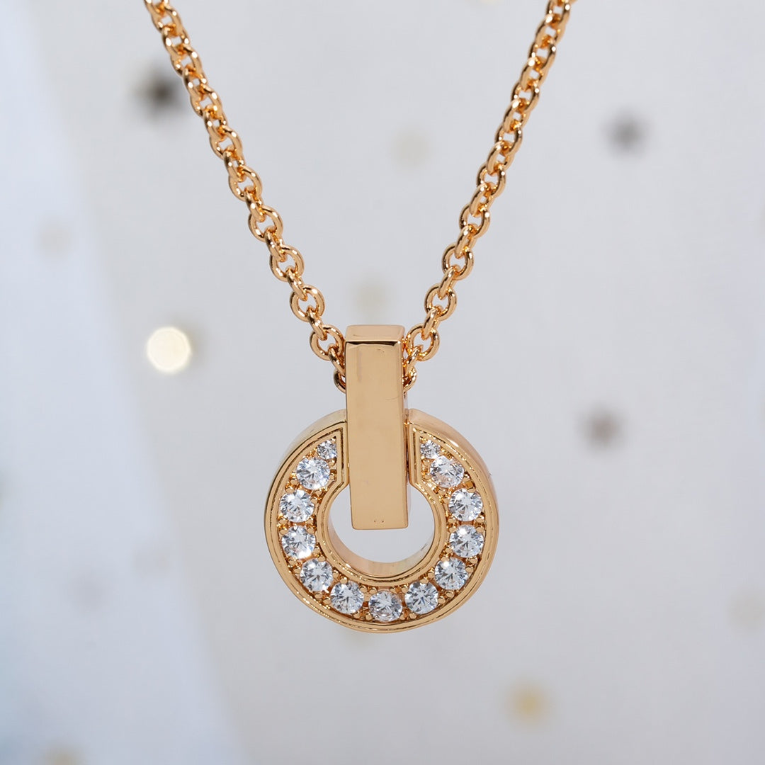 [Mystic]GARI NECKLACE PINK GOLD DIAMOND