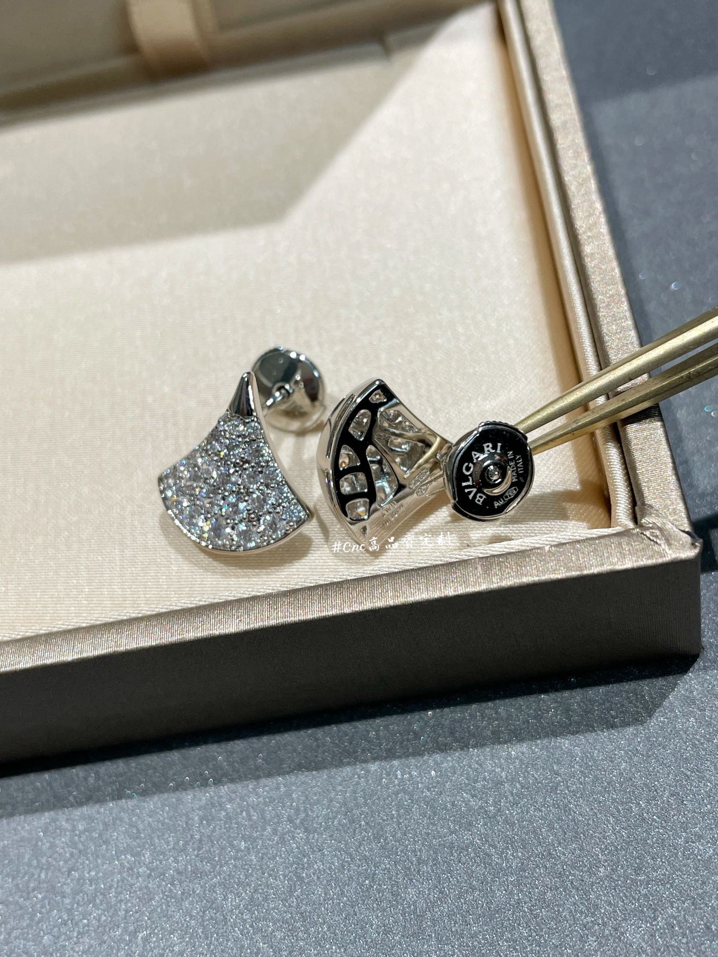 [Mystic]DREAM STUD EARRINGS DIAMOND