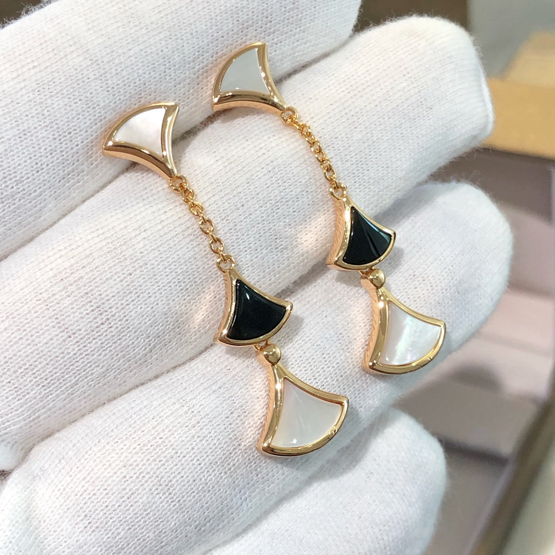 [Mystic]DREAM EARRINGS 3 MOTIFS ONYX MOP PINK GOLD