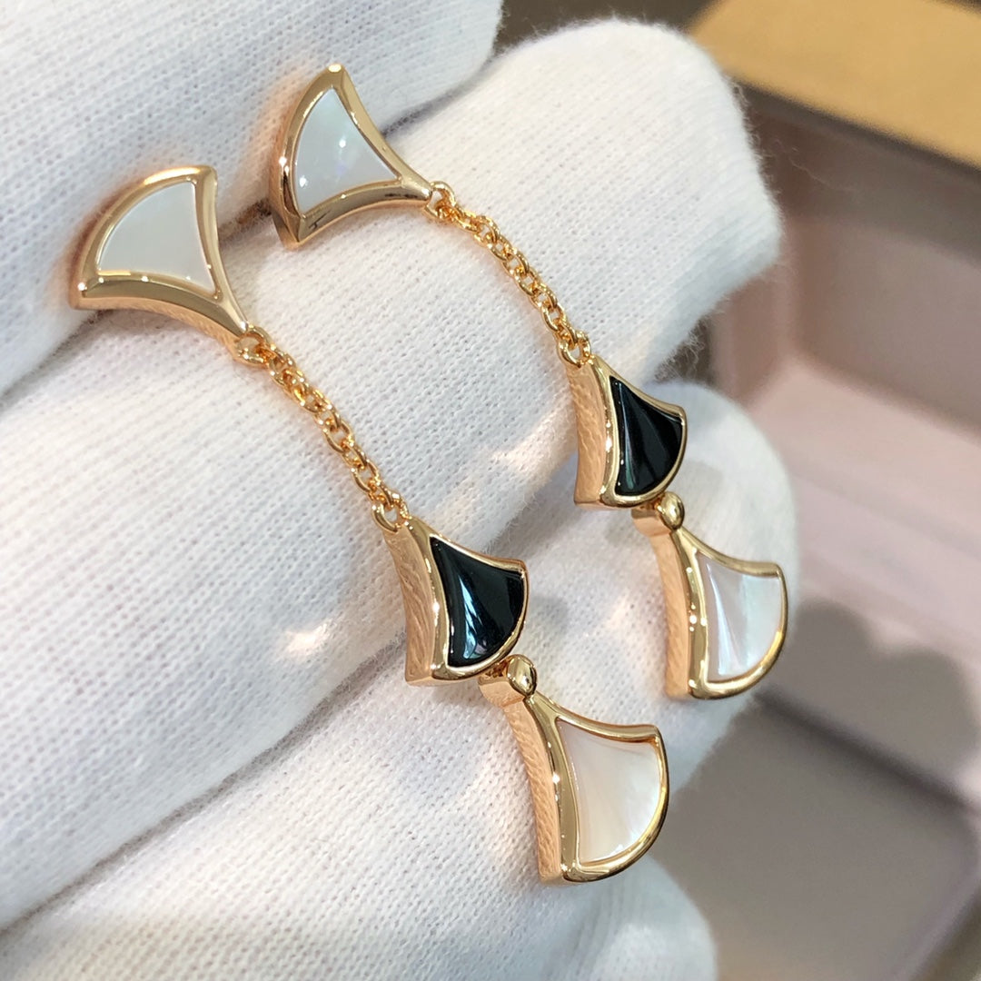 [Mystic]DREAM EARRINGS 3 MOTIFS ONYX MOP PINK GOLD