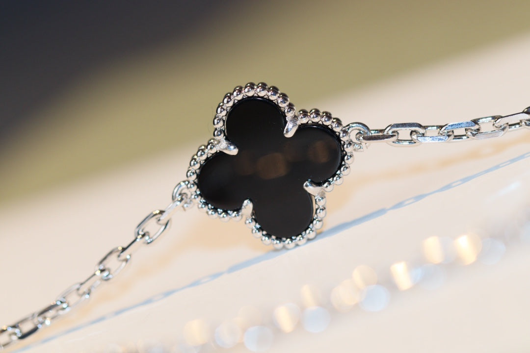 [Mystic]CLOVER 20 MOTIFS ONYX DIAMOND SILVER