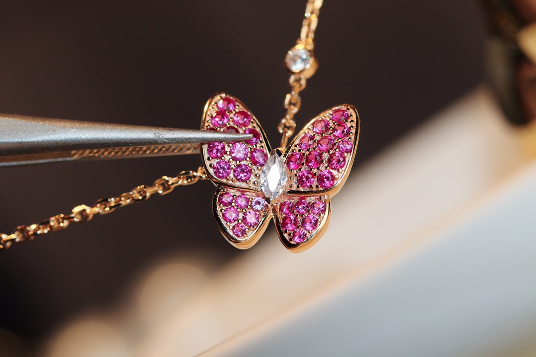 [Mystic]BUTTERFLY RED DIAMOND ROSE GOLD NECKLACE