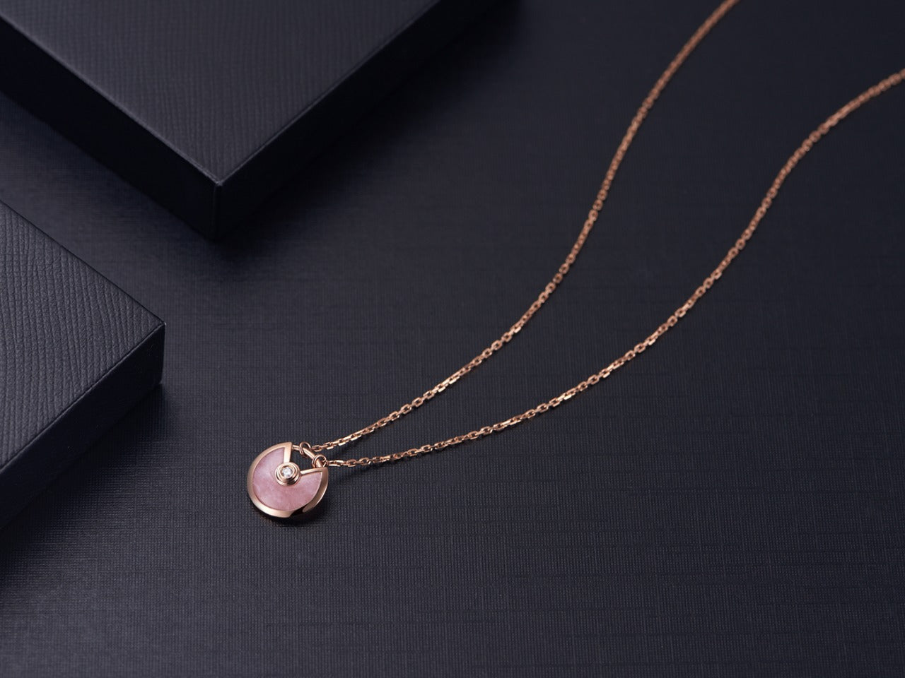 [Mystic]AMULETTE ROSE GOLD PINK MOP NECKLACE