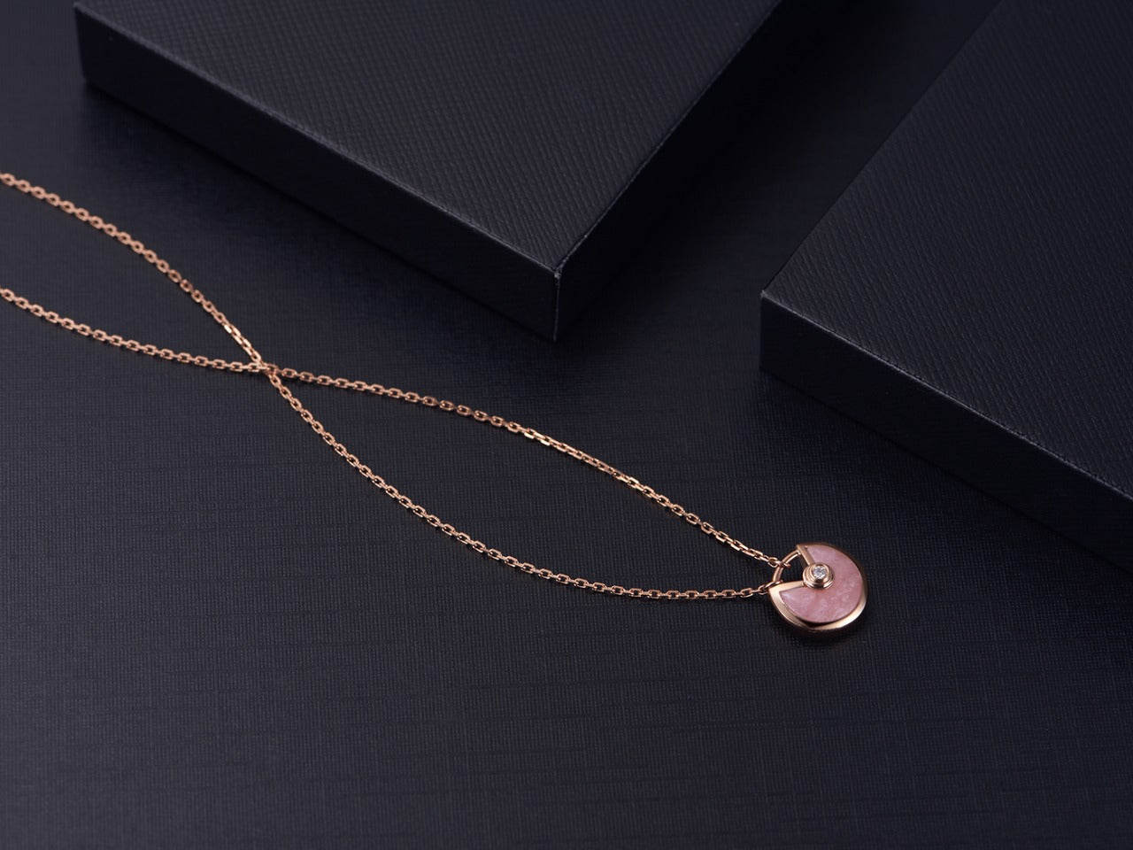 [Mystic]AMULETTE ROSE GOLD PINK MOP NECKLACE