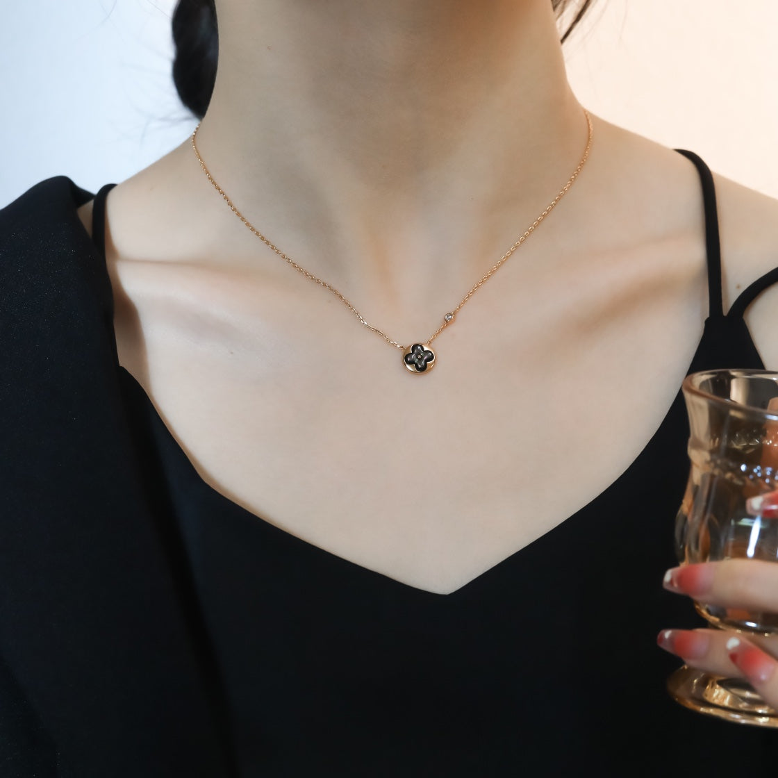 [Mystic]SUN PEDANT PINK GOLD 1 DIAMOND NECKLACE