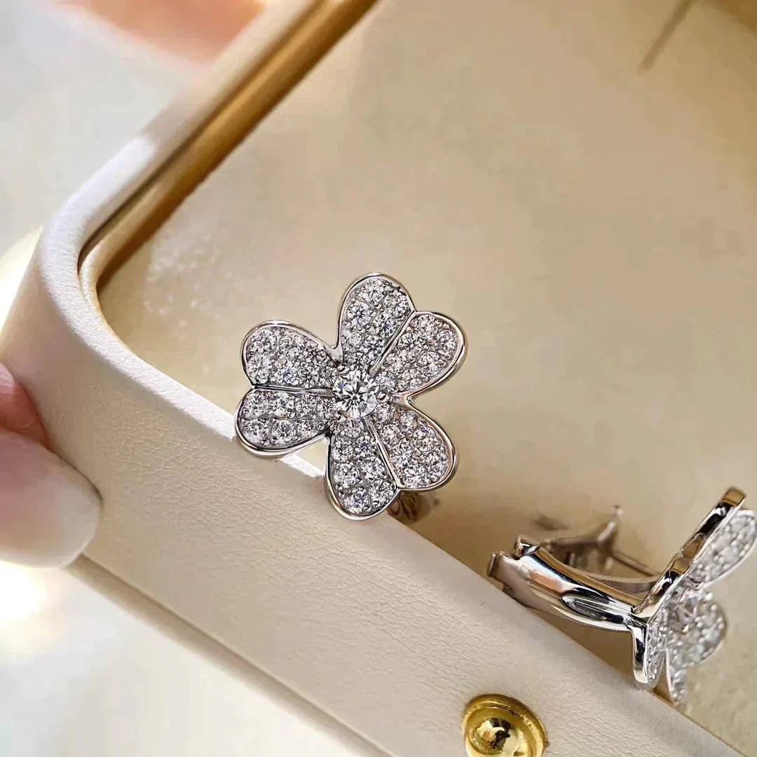 [Mystic]CLOVER COMOS DIAMOND EARRINGS SILVER