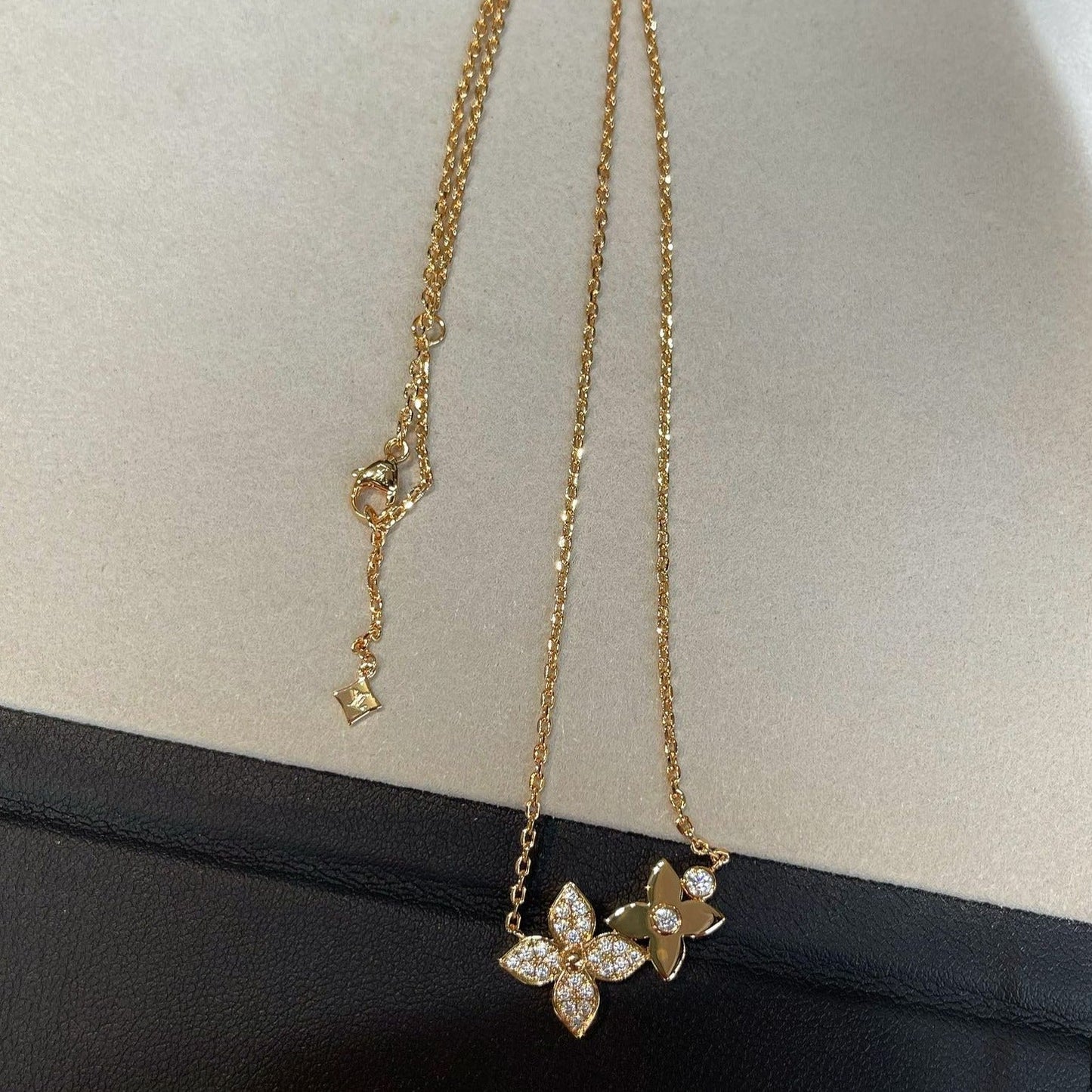 [Mystic]STAR BLOSSOM NECKLACE PINK GOLD DIAMONDS