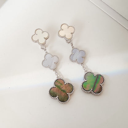 [Mystic]CLOVER 3 MOTIFS CHALCEDONY DARK MOP SILVER EARRINGS