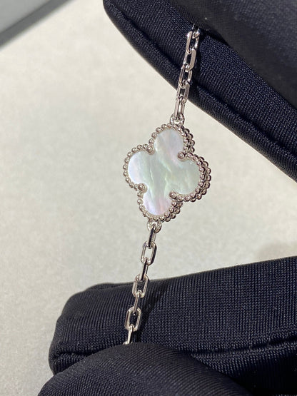 [Mystic-new]CLOVER WHITE PEARL MOP 5 MOTIF BRACELET COLLECTION