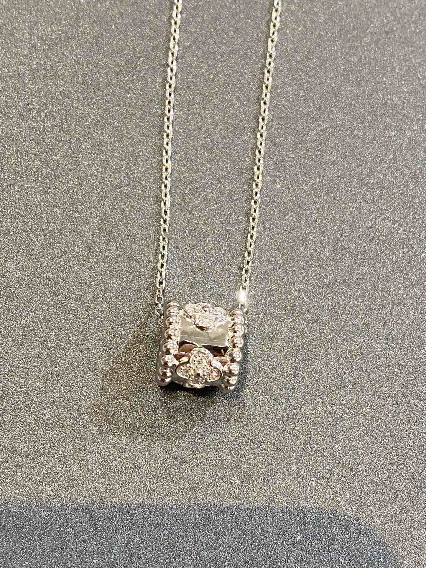 [Mystic]PERLEE PEDANT SIVLER DIAMOND NECKLACE