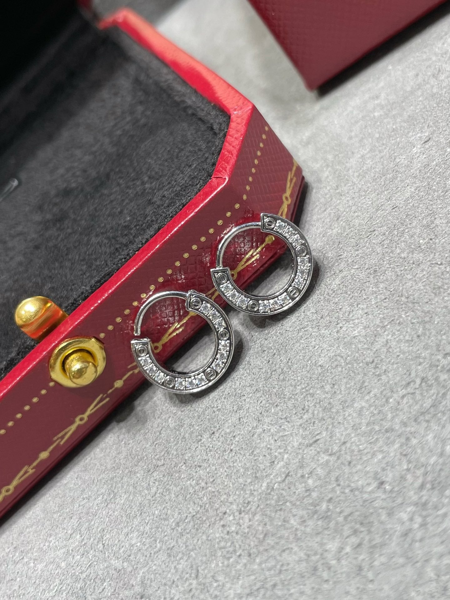 [Mystic]LOVE DIAMOND EARRINGS