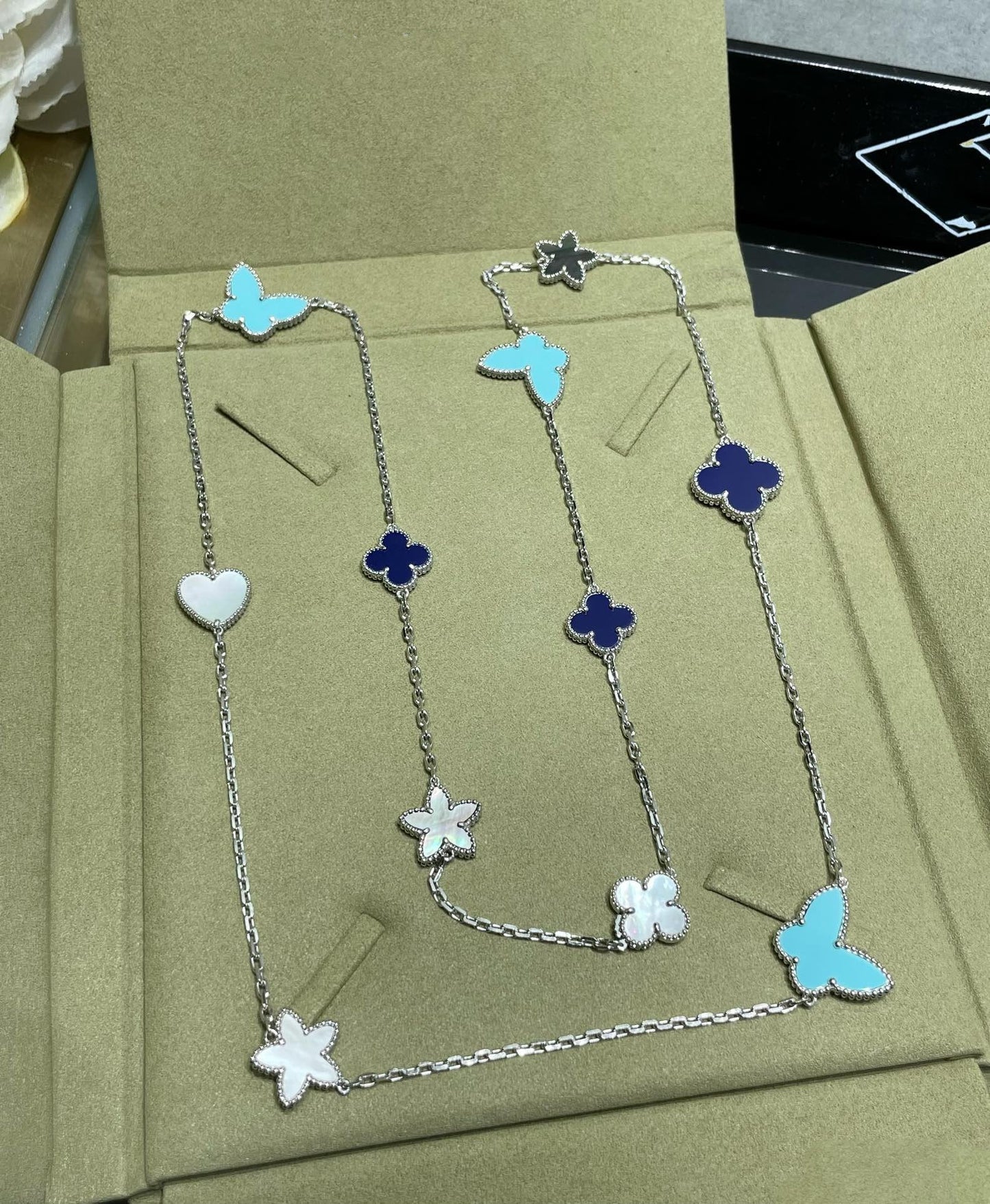 [Mystic]LUCKY CLOVER SILVER 11 MOTIF NECKLACE
