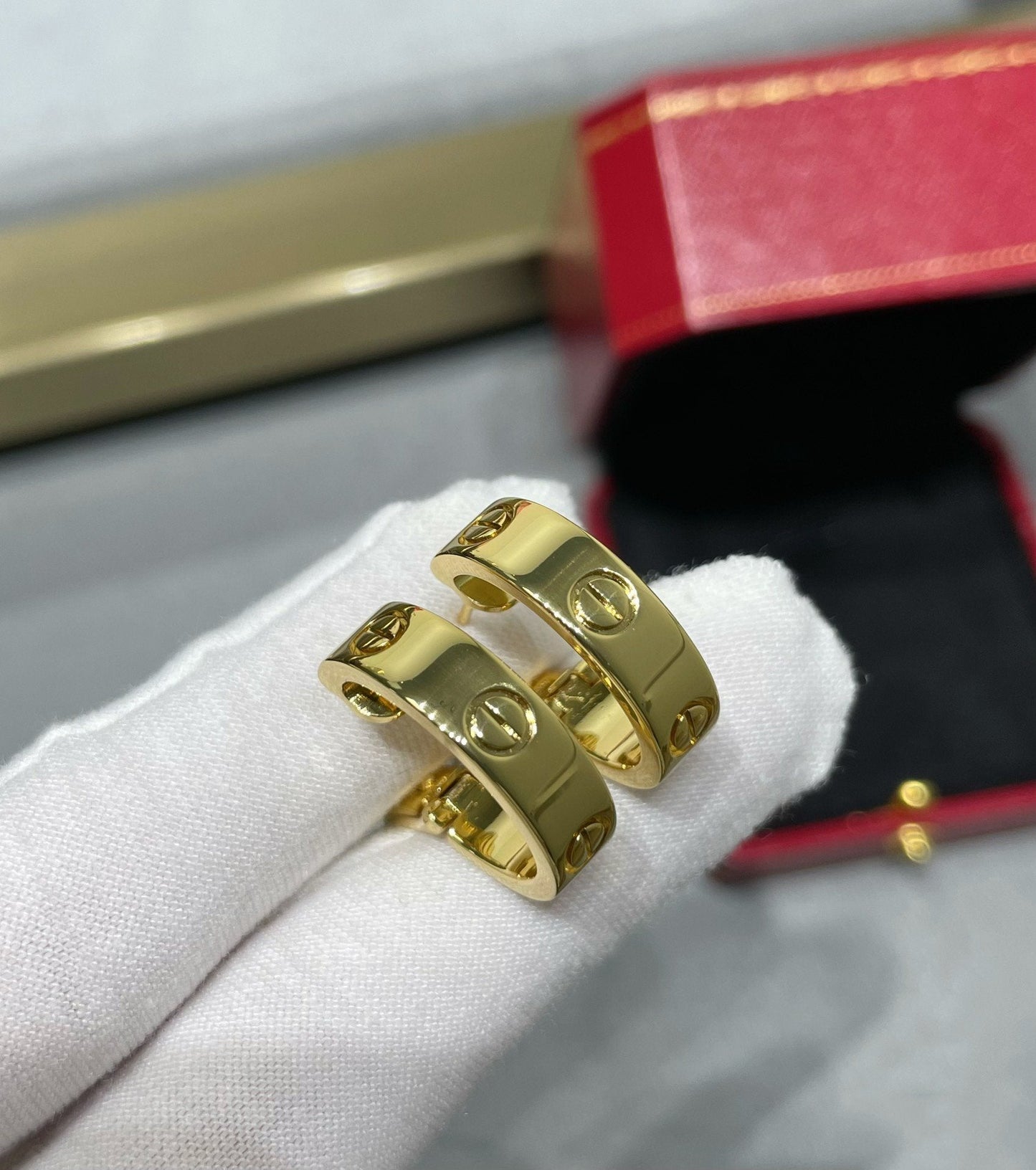 [Mystic]LOVE 5.5MM EARRINGS