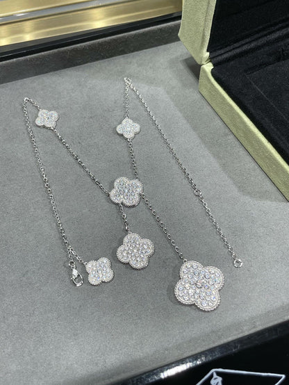 [Mystic]CLOVER 6 MOTIF DIAMOND PAVED NECKLACE