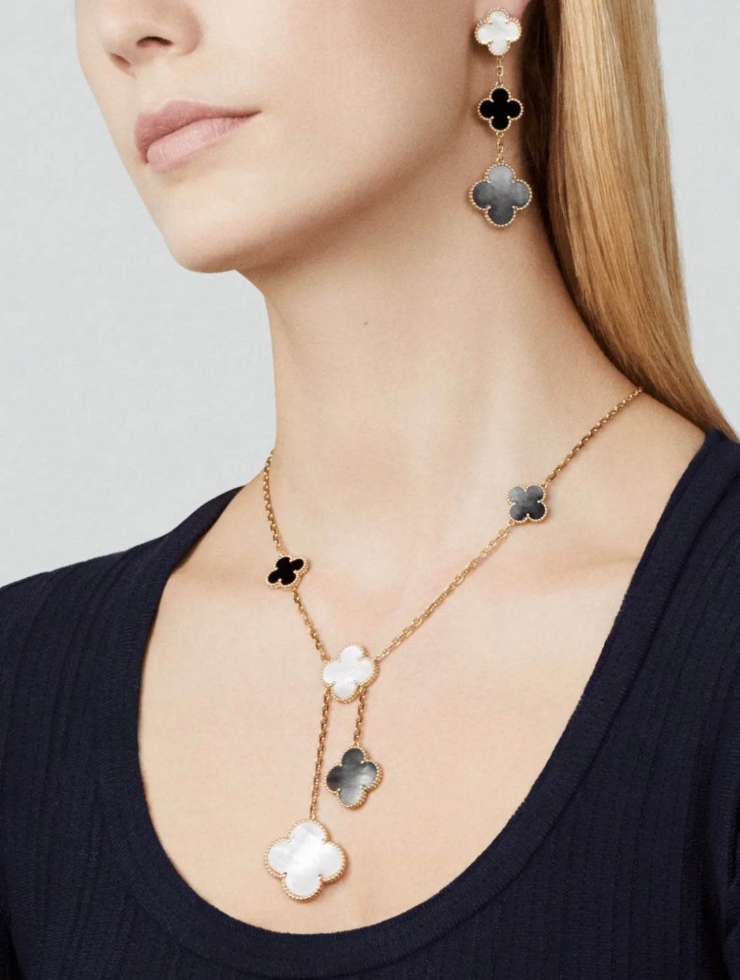 [Mystic]CLOVER 3 MOTIF MOP ONYX DARK MOP PINK GOLD EARRINGS