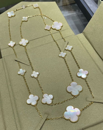 [Mystic]CLOVER 16 MOTIF WHITE MOP GOLD NECKLACE