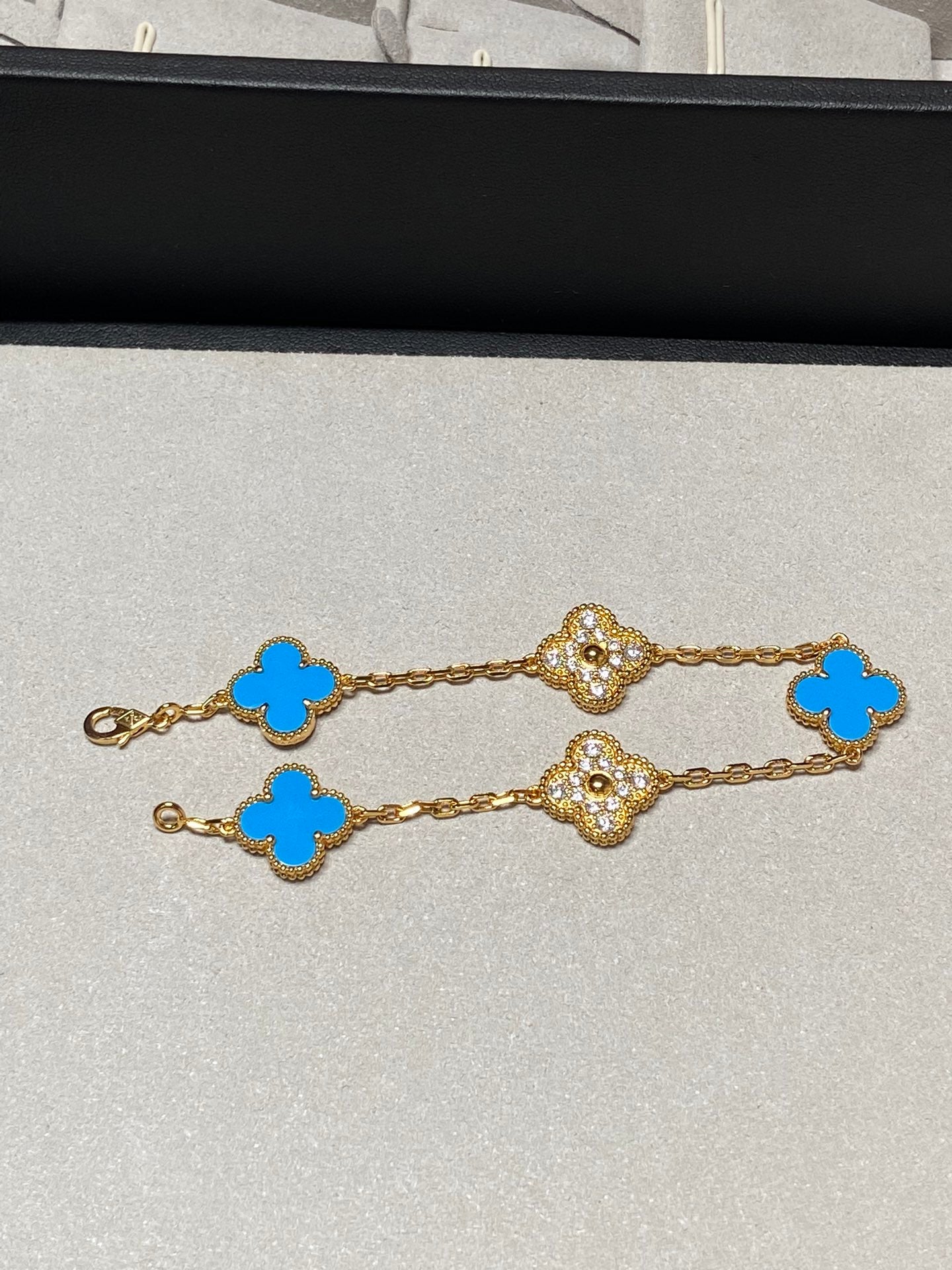 [Mystic]CLOVER 5 MOTIF BLUE CHALCEDONY DIAMOND GOLD BRACELET