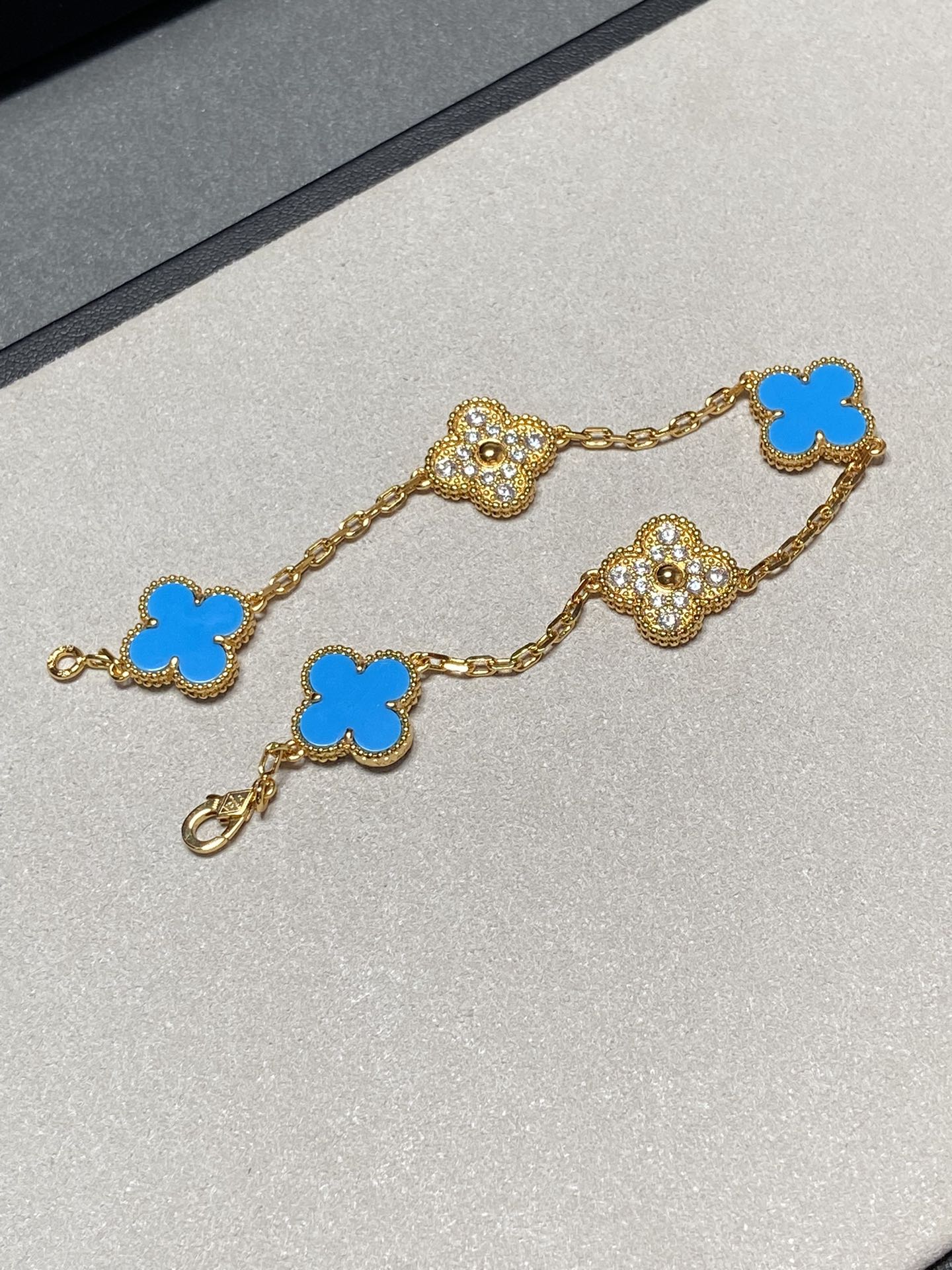 [Mystic]CLOVER 5 MOTIF BLUE CHALCEDONY DIAMOND GOLD BRACELET
