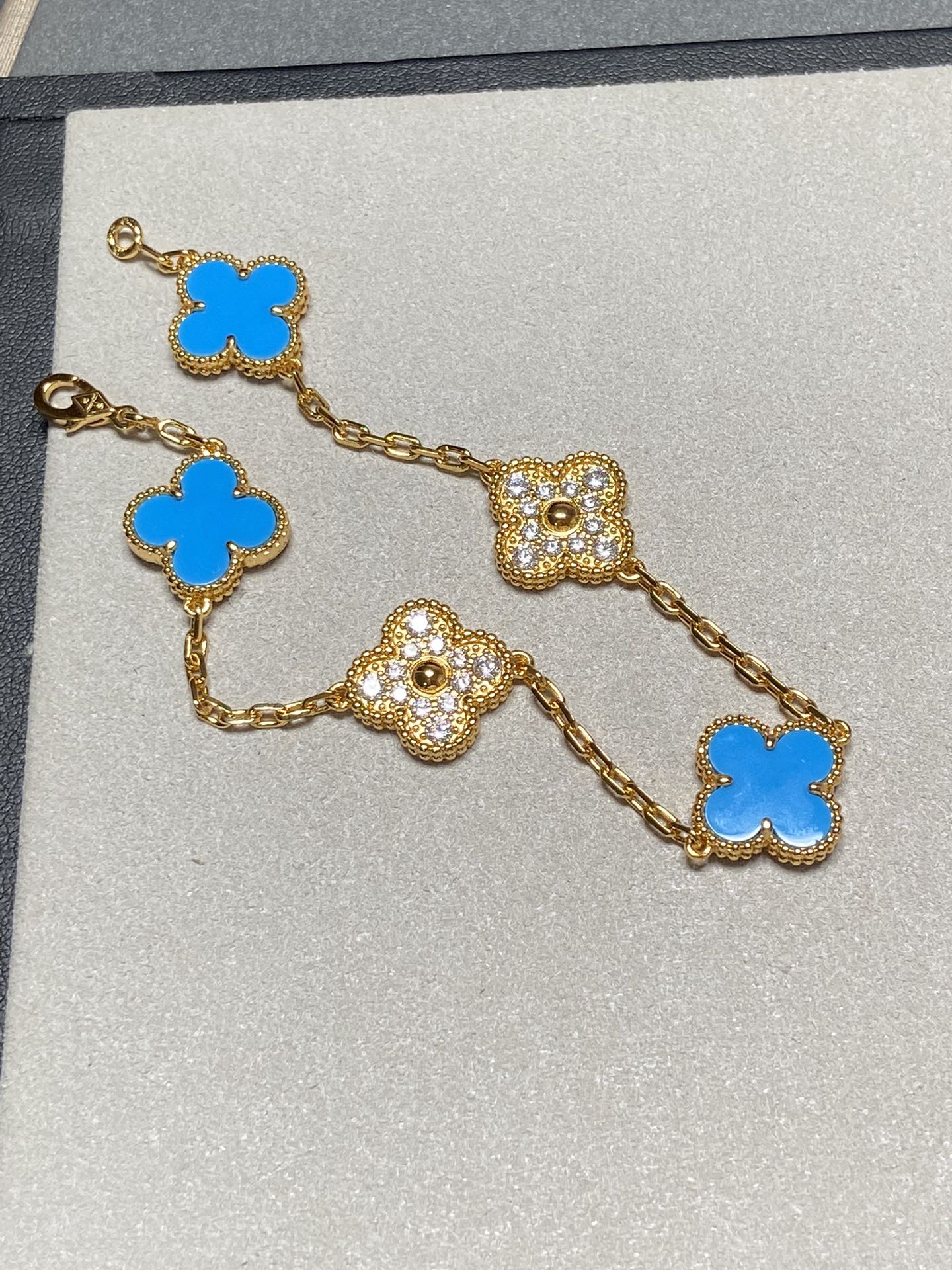 [Mystic]CLOVER 5 MOTIF BLUE CHALCEDONY DIAMOND GOLD BRACELET