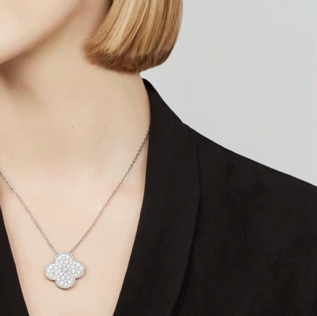 [Mystic]CLOVER 25MM LARGE PENDANT DIAMOND PAVED SILVER NECKLACE