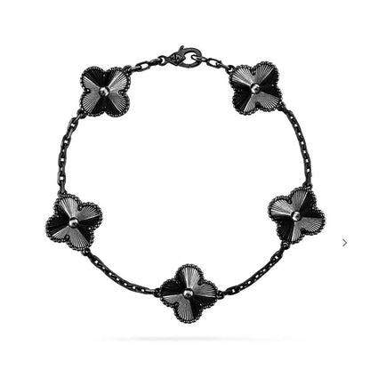 [Mystic-new]CLOVER 5 MOTIF BLACK BRACELET