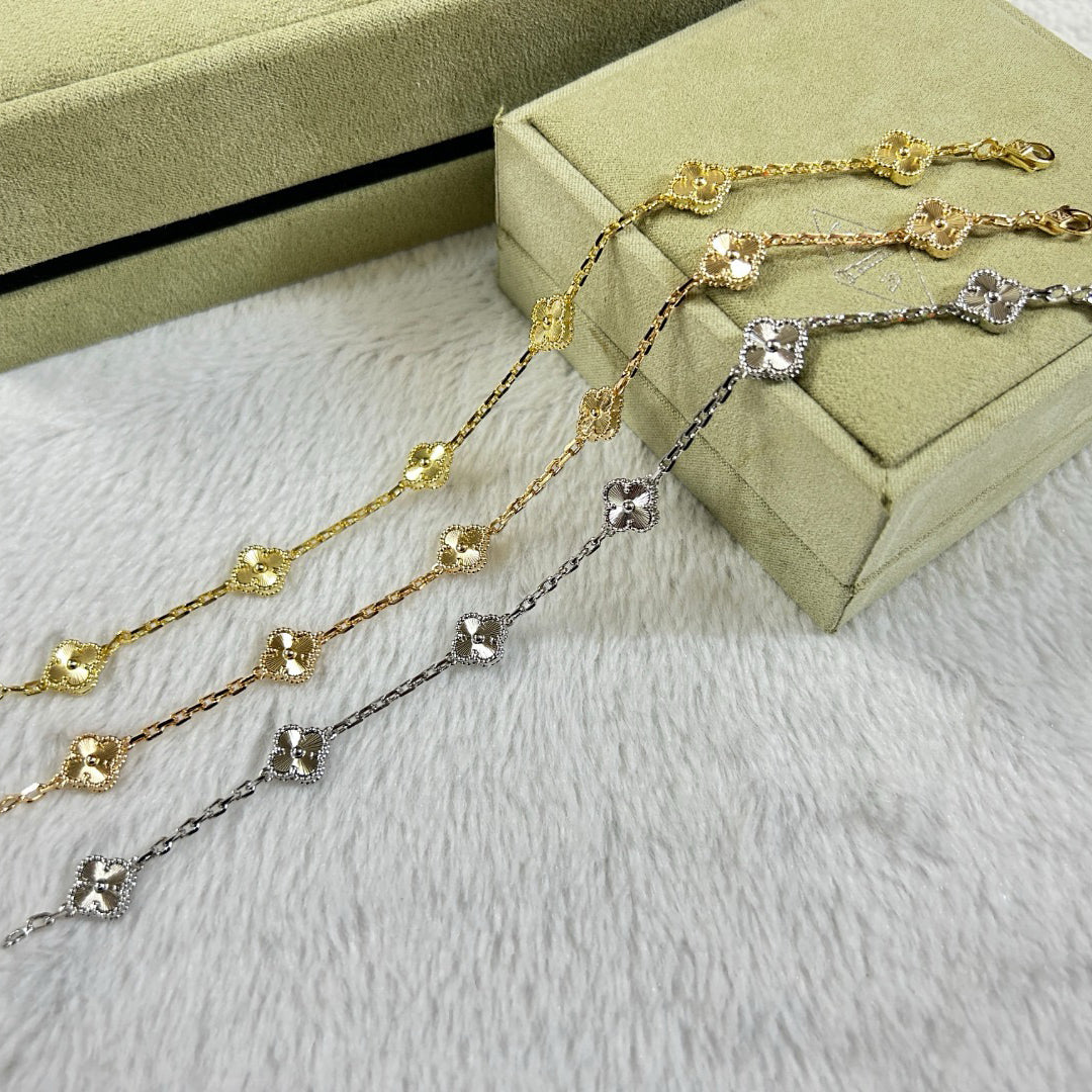 [Mystic-new]CLOVER 6 MOTIF DIAMOND BRACELET