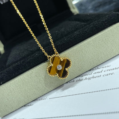 [Mystic]CLOVER 15MM DIAMOND AND YELLOW TIGER'S EYE AGATE necklace