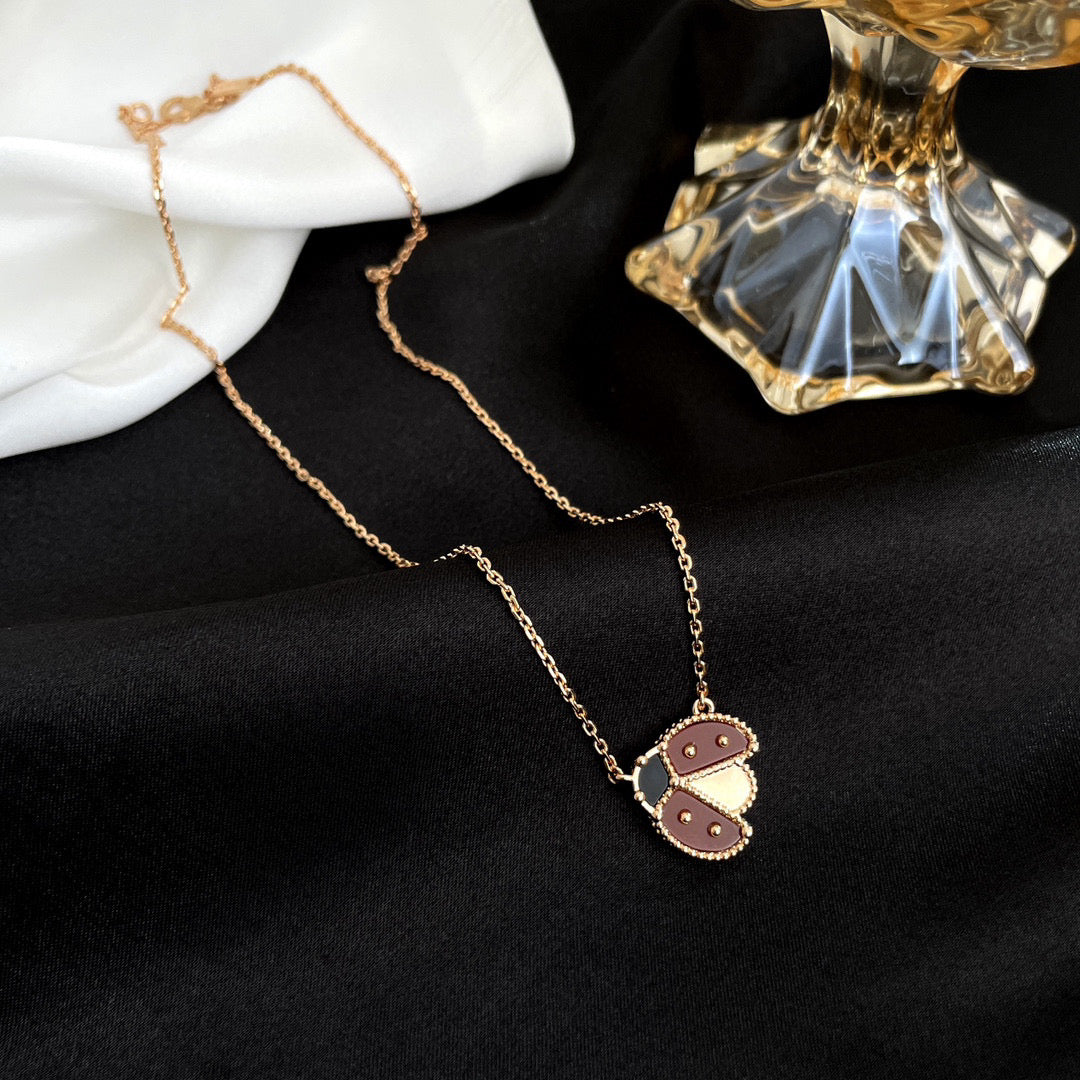 [Mystic]LUCKY  CARNELIANS LADYBUG NECKLACE