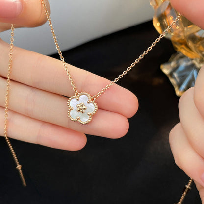 [Mystic]LUCKY  WHITE MOP  PLUM BLOSSOM NECKLACE