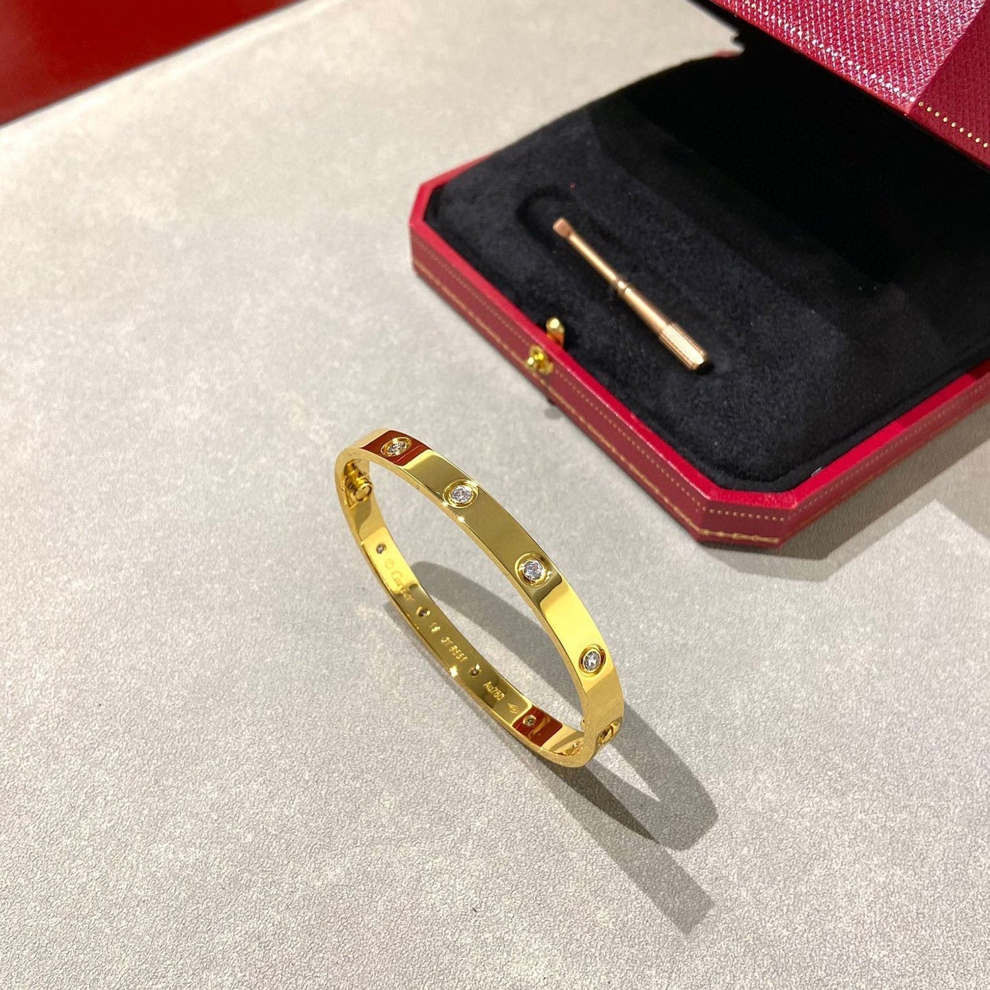 [Mystic]LOVE BRACELET 6.1MM 10 DIAMONDS