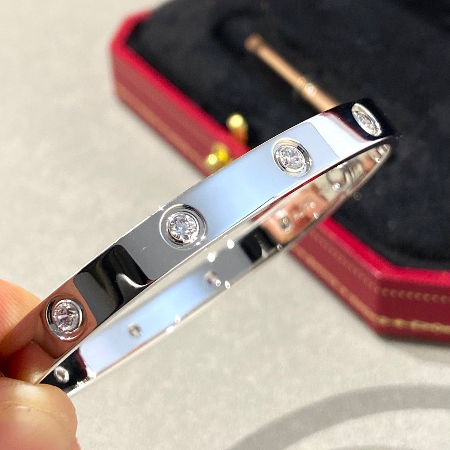 [Mystic]LOVE BRACELET 6.1MM 10 DIAMONDS