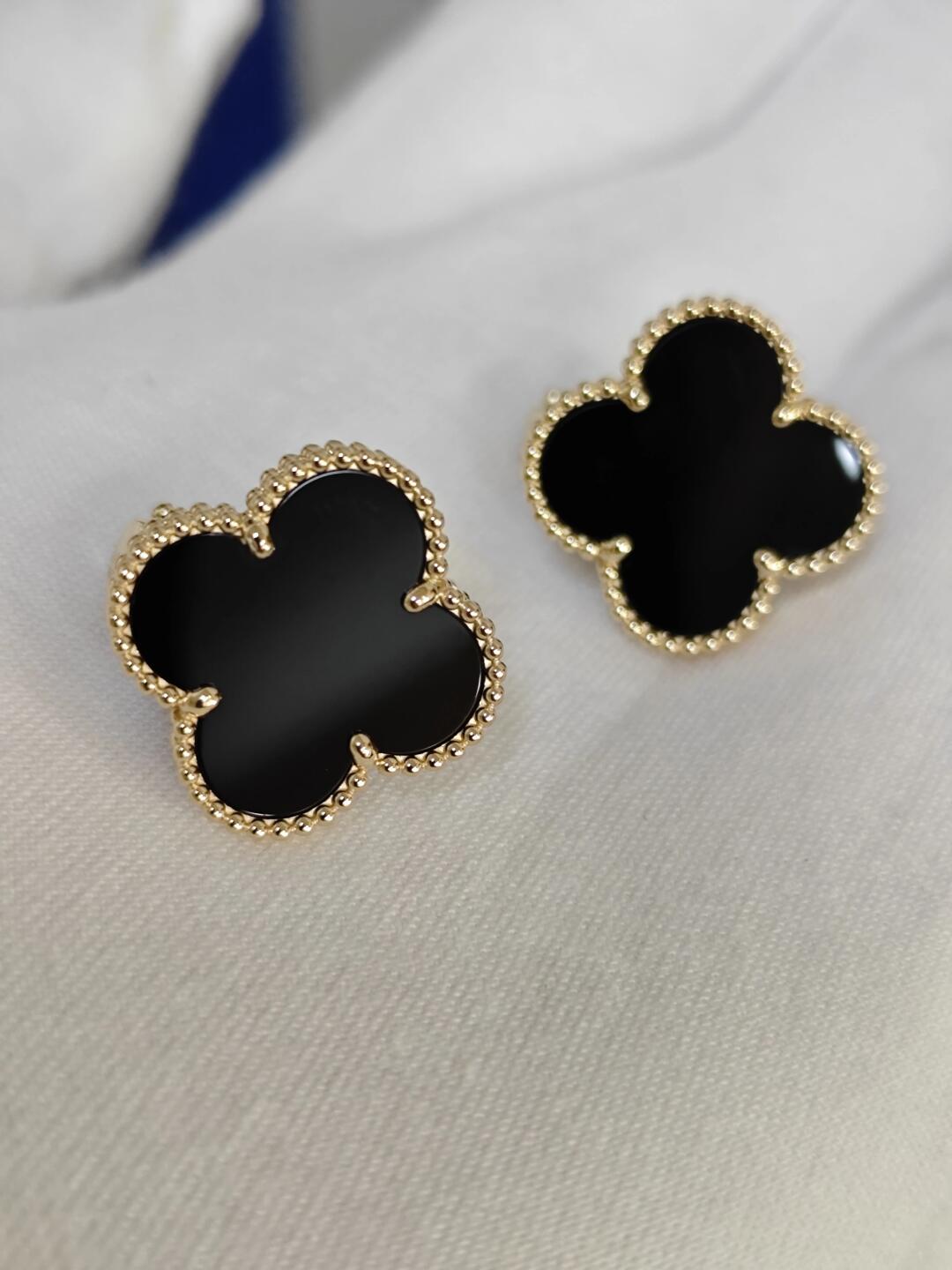 [Mystic]CLOVER 20MM BLACK MOP EARRINGS