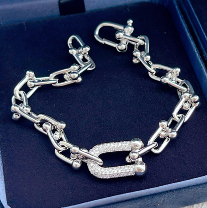 [Mystic]TF HORSESHOE BUCKLE DIAMOND BRACELET
