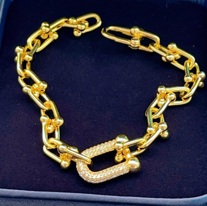 [Mystic]TF HORSESHOE BUCKLE DIAMOND BRACELET