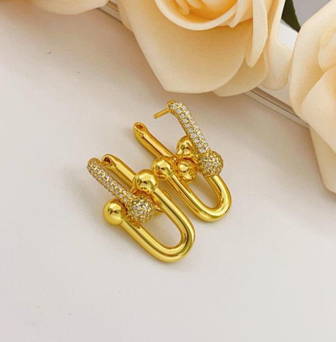 [Mystic]TF HORSESHOE BUCKLE DIAMOND EARRINGS