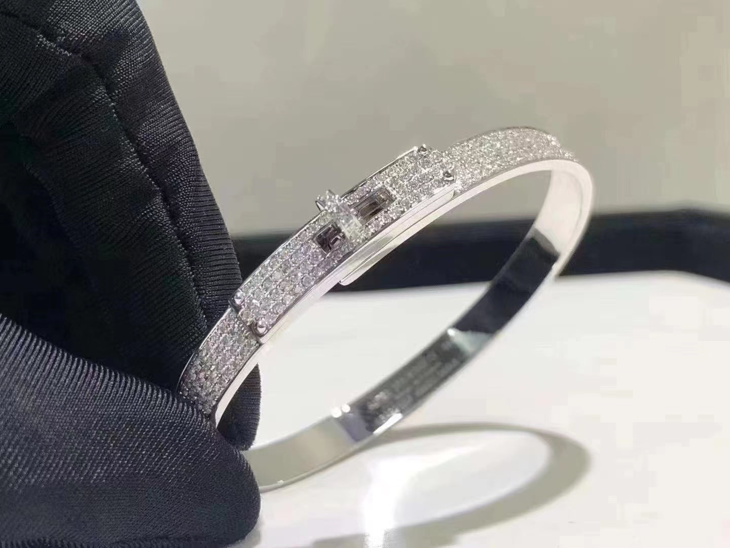 [Mystic]HM KELLY BRACELET IN SILVER AND FULL PAVE DIAMOND