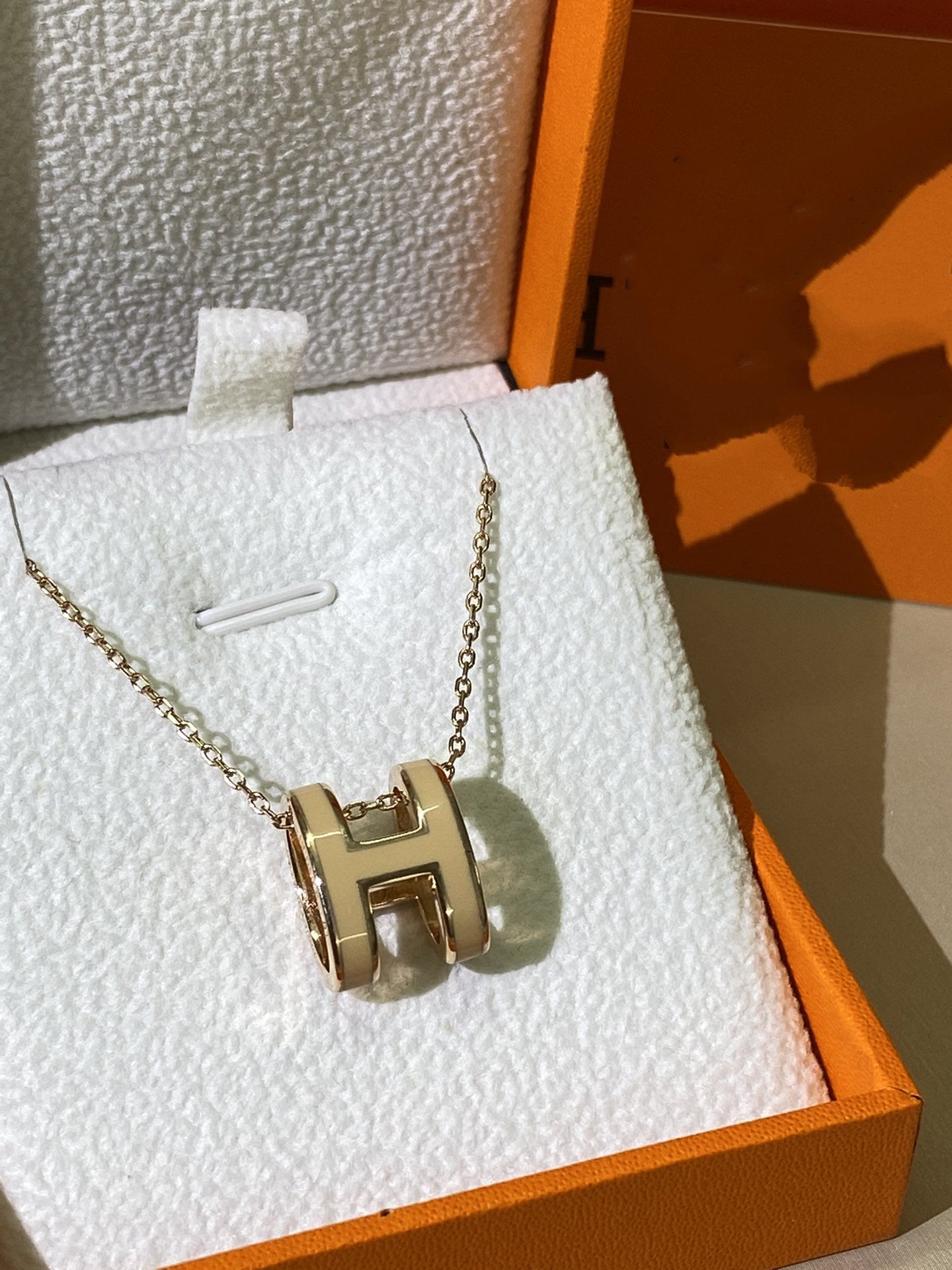 [Mystic]HM CLIC YELLOW ENAMEL GOLD NECKLACE