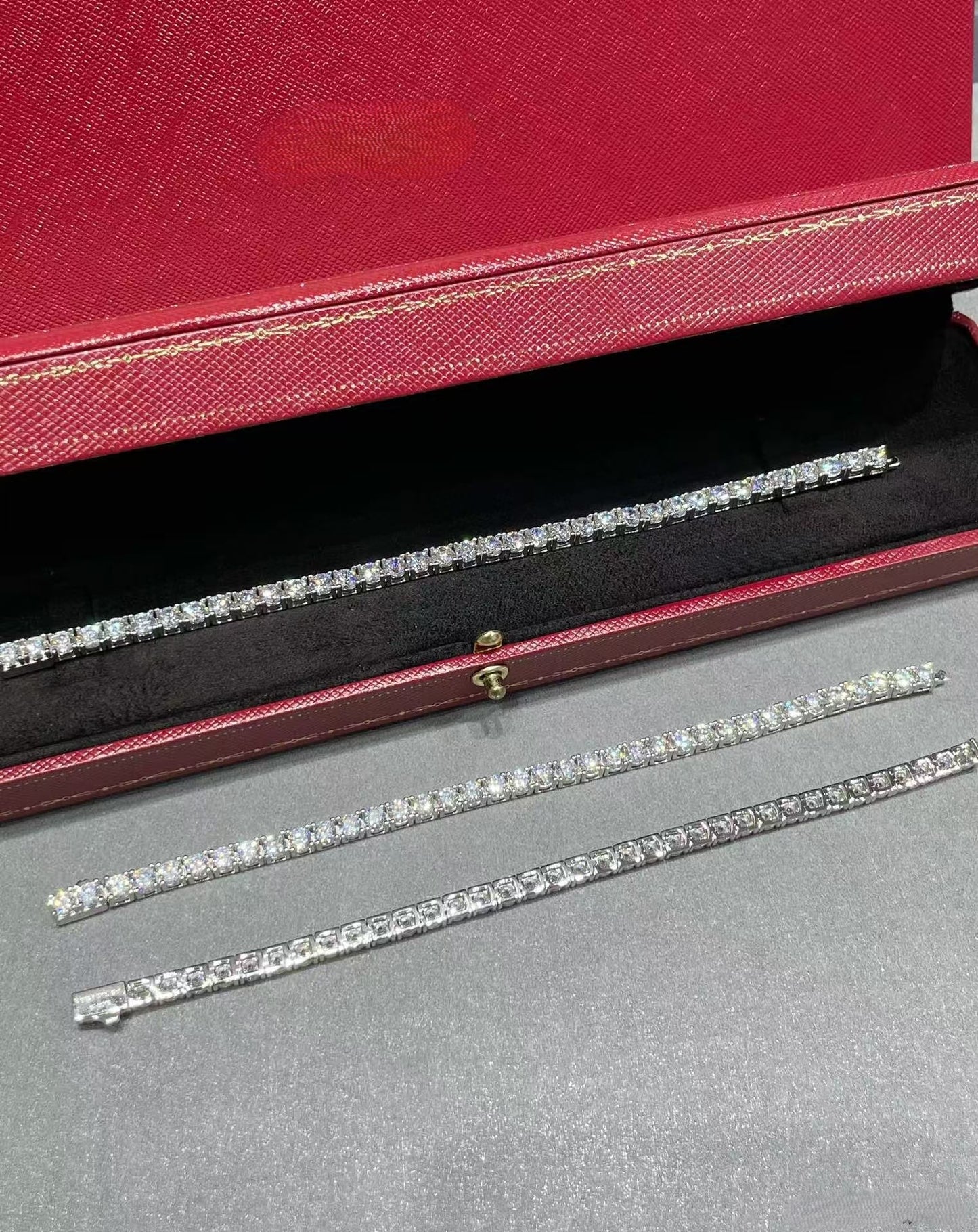 [Mystic]TENNIS BRACELET WITH FULL DIAMOND SETTING