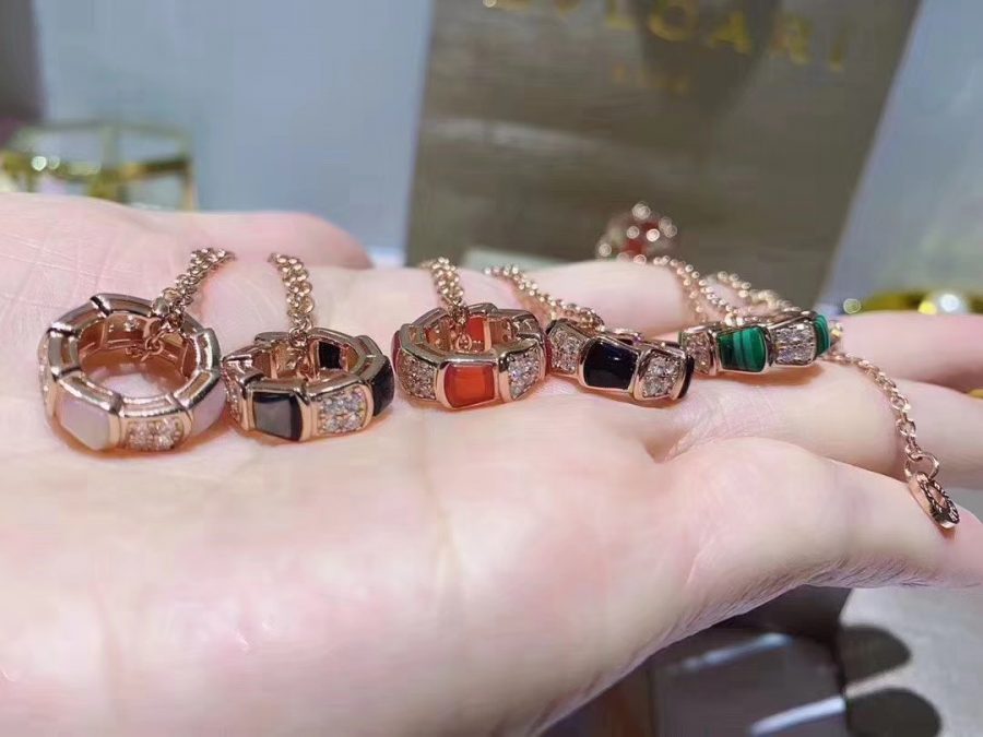 [Mystic]SERPENTI PEDANT DIAMOND NECKLACE