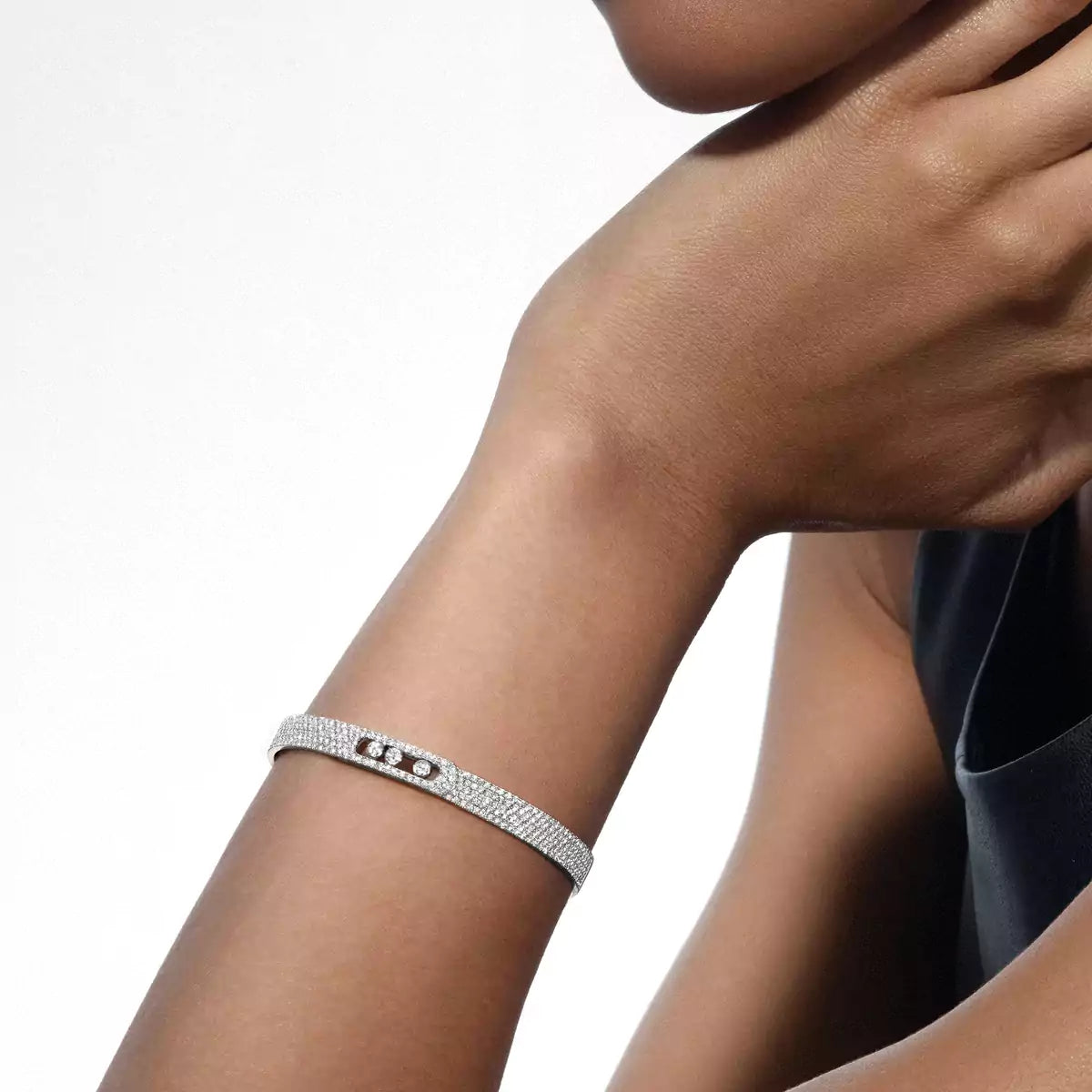 [Mystic JURI]Move Noa Full Pavé Diamond Bangle Bracelet