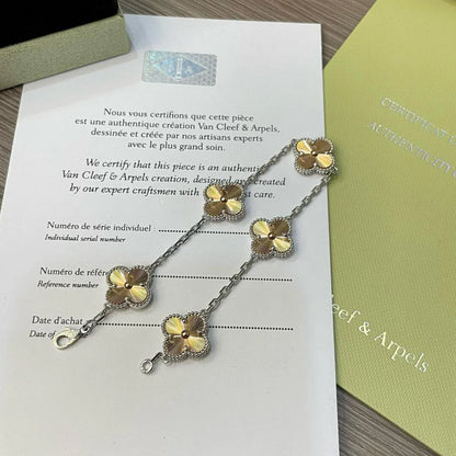 [Mystic-new] CLOVER 5 MOTIF LASER BRACELET COLLECTION