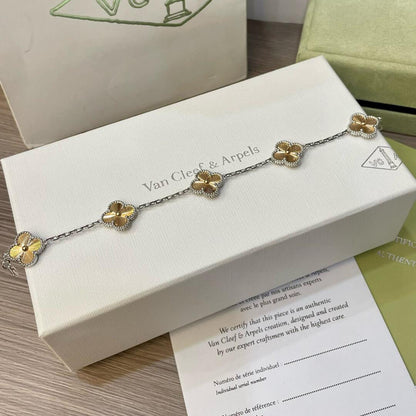 [Mystic]CLOVER  5 MOTIFS  CHRISTMAS LIMITED EDITION BRACELET
