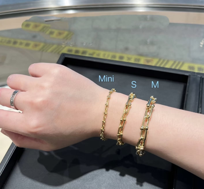 [Mystic]TF HORSESHOE BUCKLE BRACELET