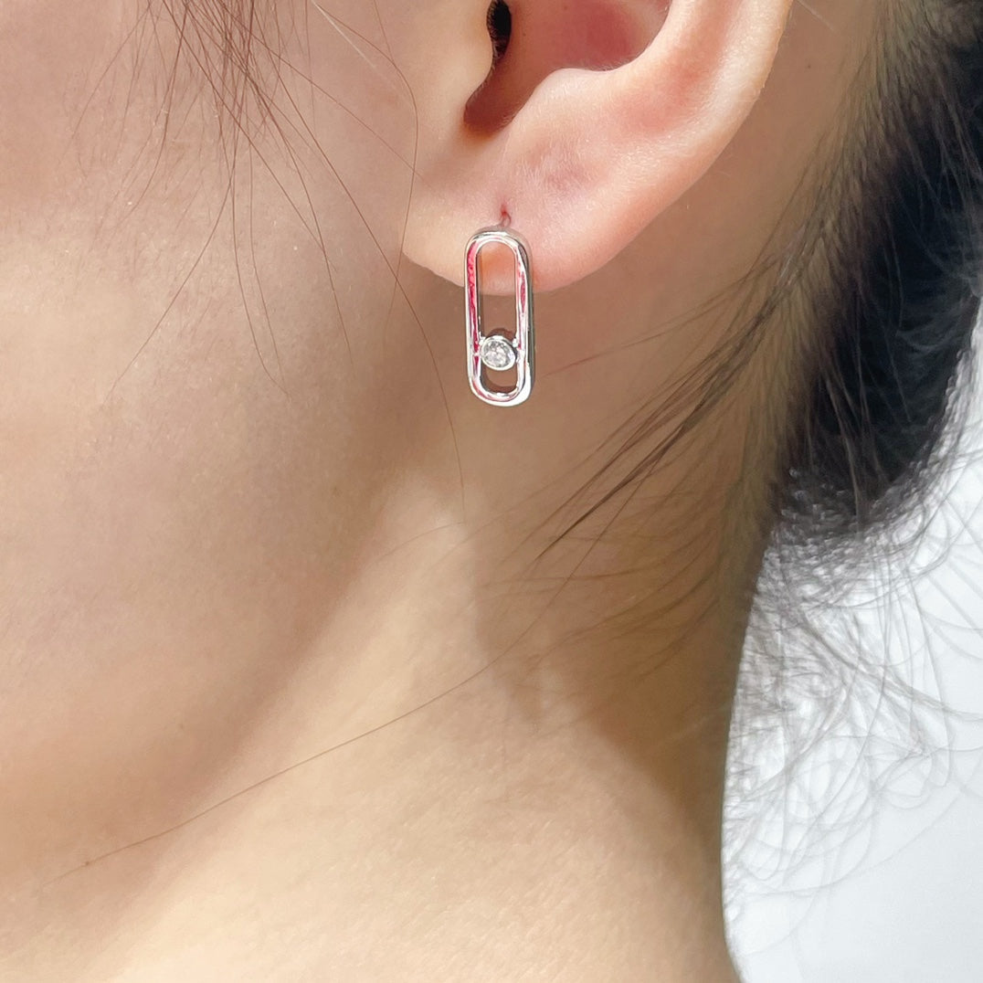 [Mystic JURI]MOVE UNO SMALL 1 DIAMOND EARRINGS