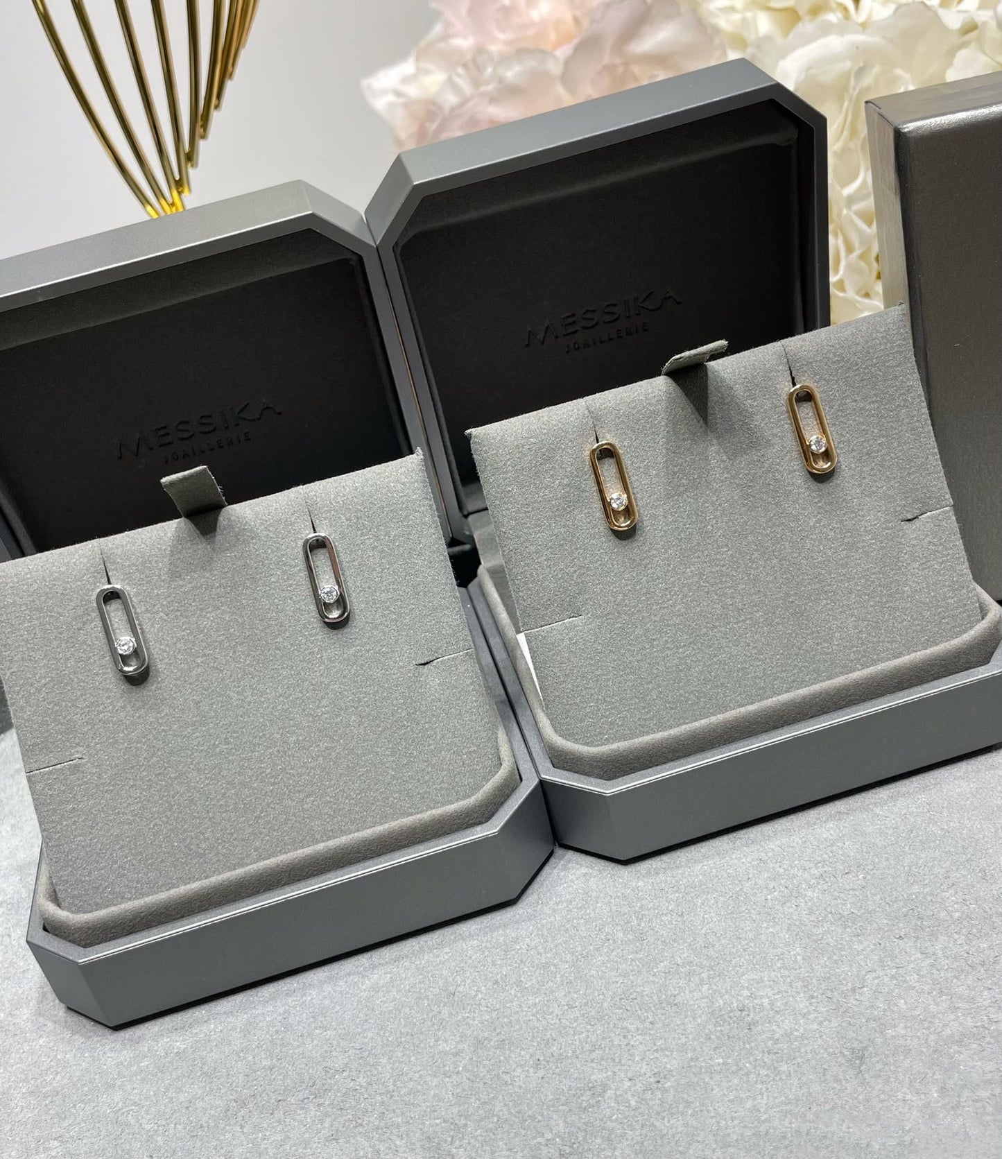 [Mystic JURI]MOVE UNO SMALL 1 DIAMOND EARRINGS